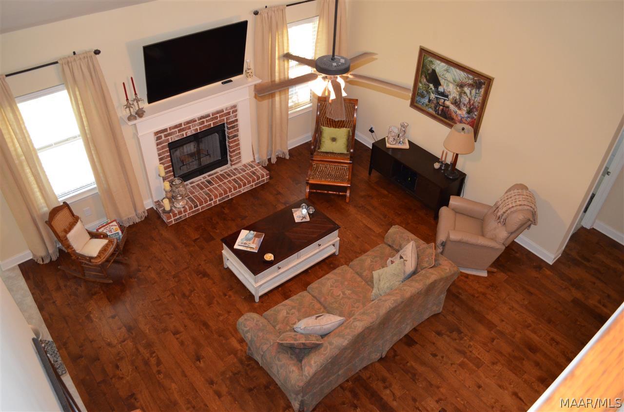 109 High Pt Road Newton, AL 36352 - Photo 13 of 36 Living Room