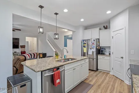 $540,000 | 725 Harvest Point Drive, Fuquay-Varina, NC 27526