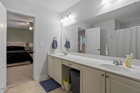 $540,000 | 725 Harvest Point Drive, Fuquay-Varina, NC 27526