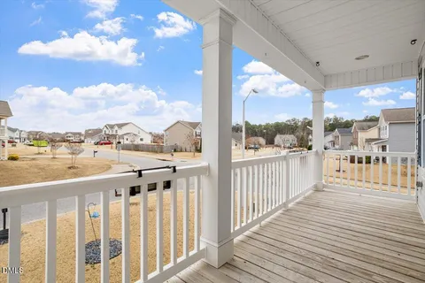 $550,000 | 725 Harvest Point Drive, Fuquay-Varina, NC 27526