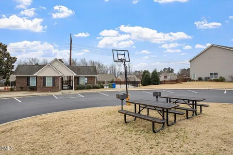 $550,000 | 725 Harvest Point Drive, Fuquay-Varina, NC 27526