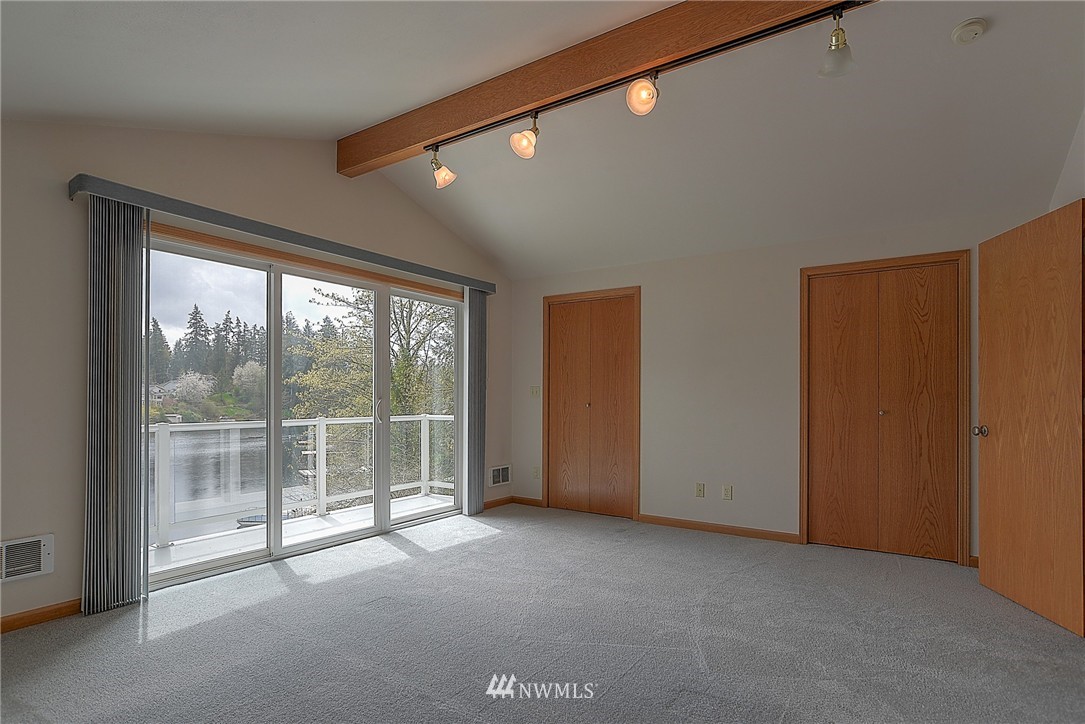 4235 Thornton Road Southeast Olympia, WA 98513 - Photo 8 of 23 Gallery Image 8