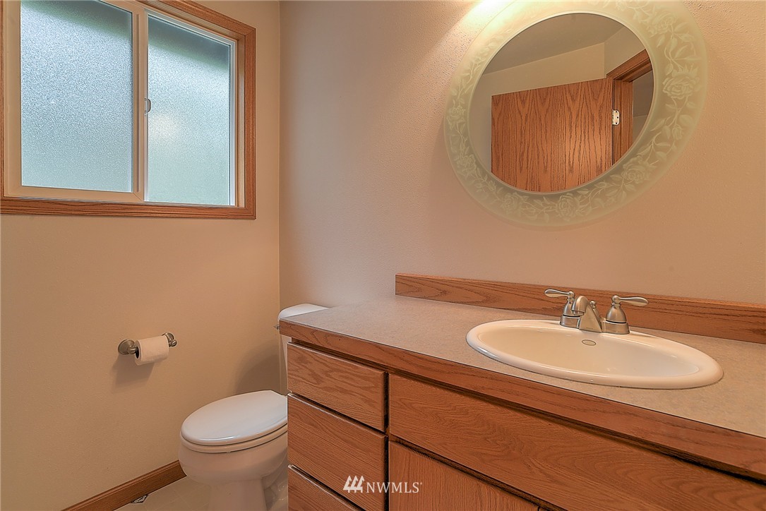 4235 Thornton Road Southeast Olympia, WA 98513 - Photo 10 of 23 Gallery Image 10