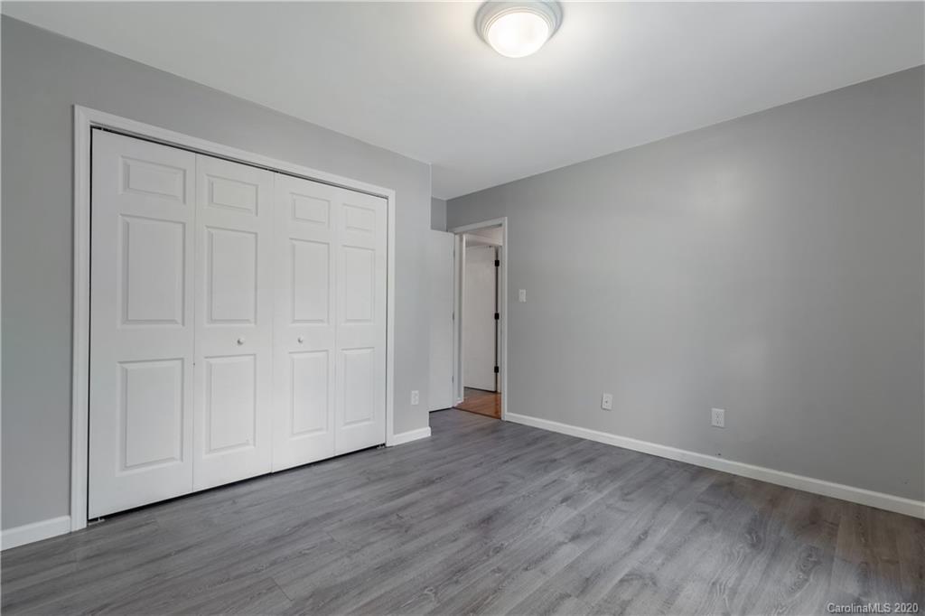 9708 Windrift Road Charlotte, NC 28215 - Photo 14 of 26 Gallery Image 14