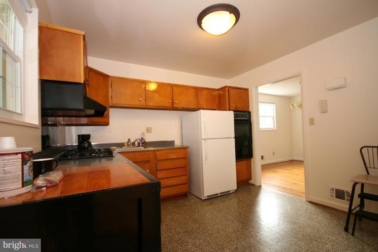 12604 Littleton Street Silver Spring, MD 20906 - Photo 22 of 24 Kitchen
