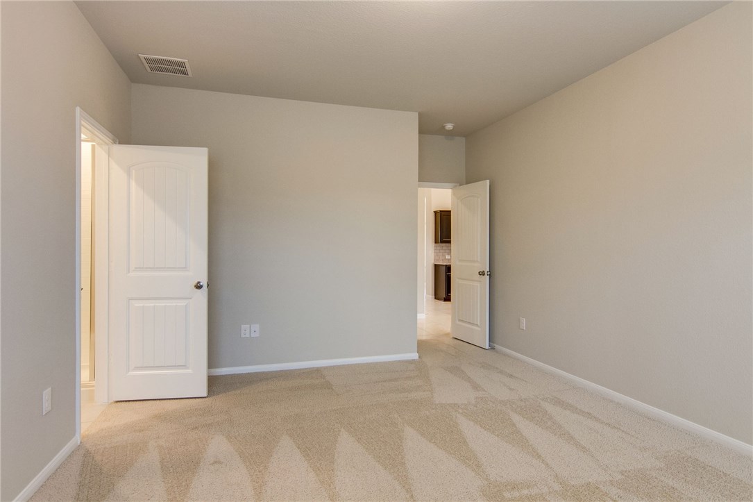 6916 Ranchito Drive Austin, TX 78744 - Photo 19 of 37 a view of an empty room
