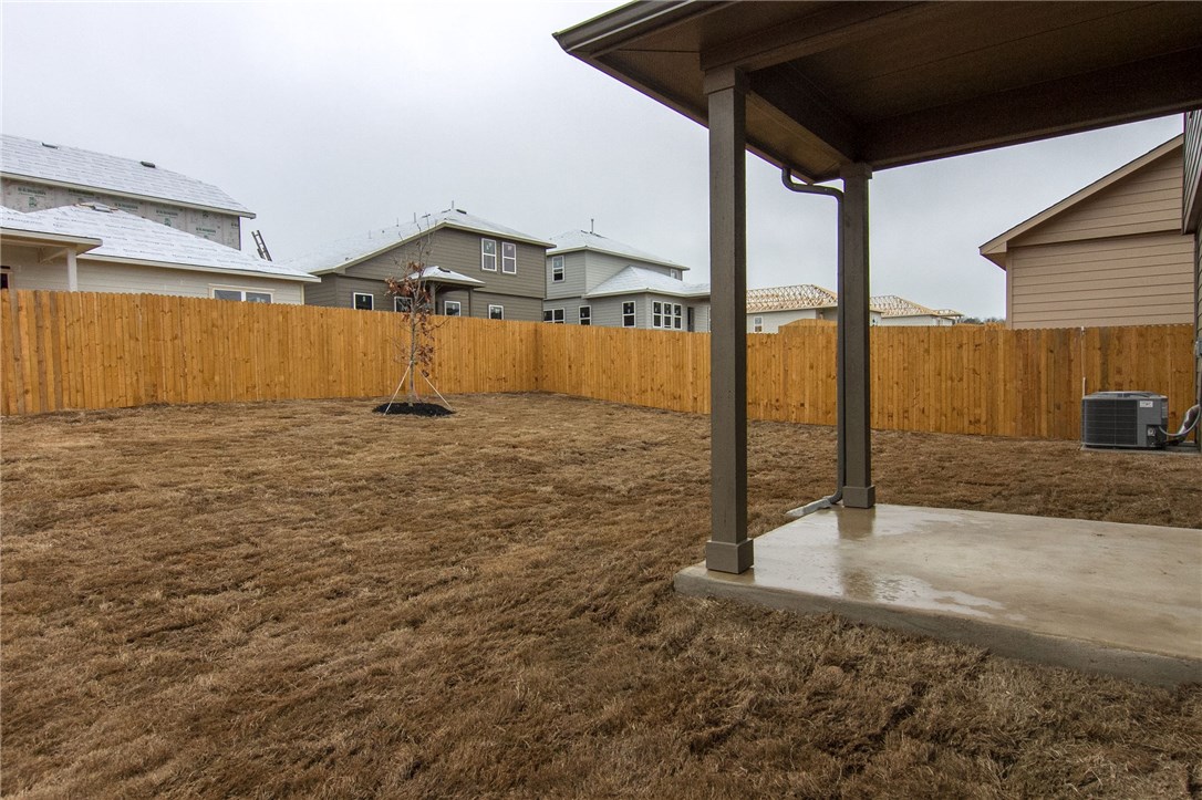 6916 Ranchito Drive Austin, TX 78744 - Photo 35 of 37 a view of a terrace
