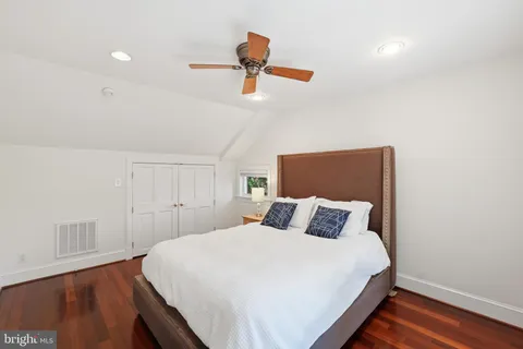 $1,150,000 | 414 Skyhill Road, Alexandria, VA 22314