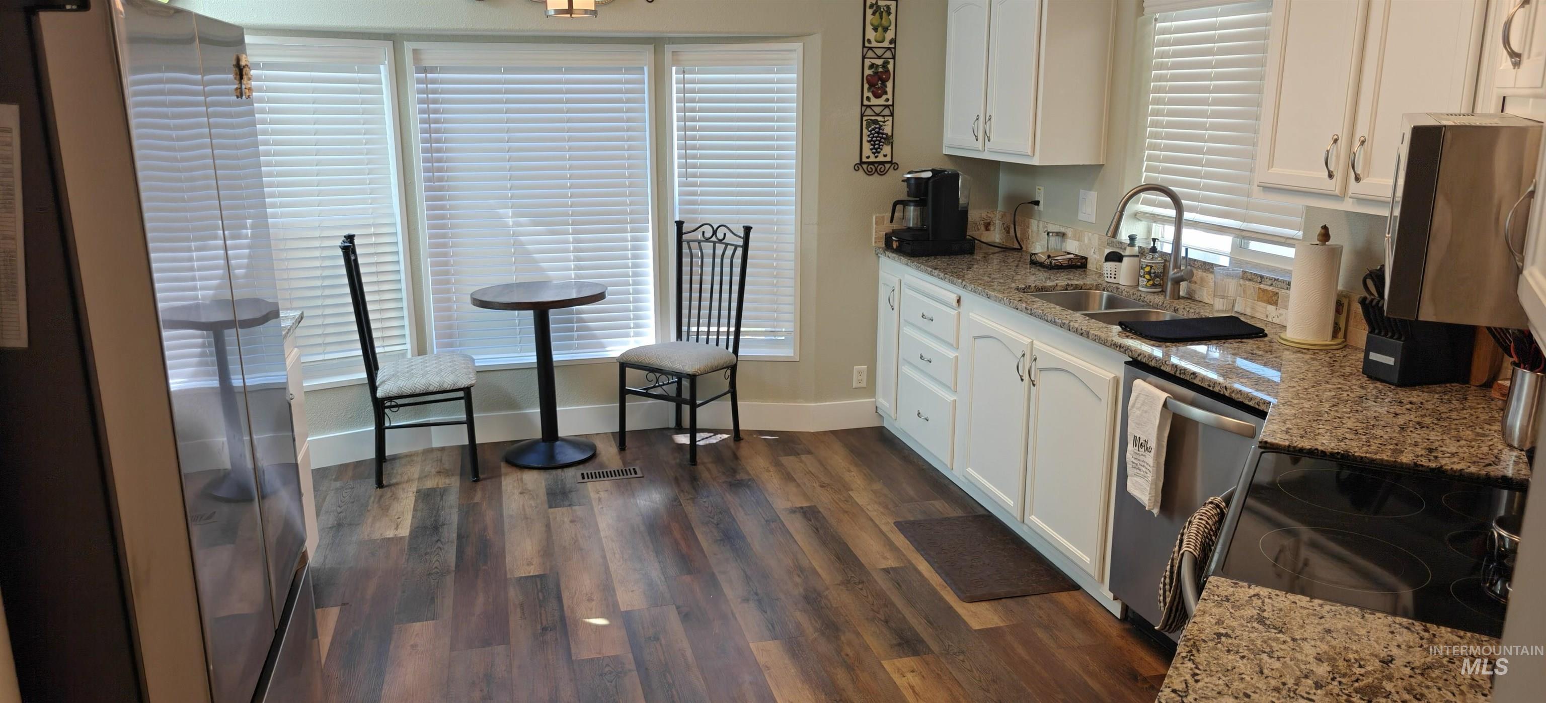 421 South Curtis Road Boise, ID 83705 - Photo 11 of 24