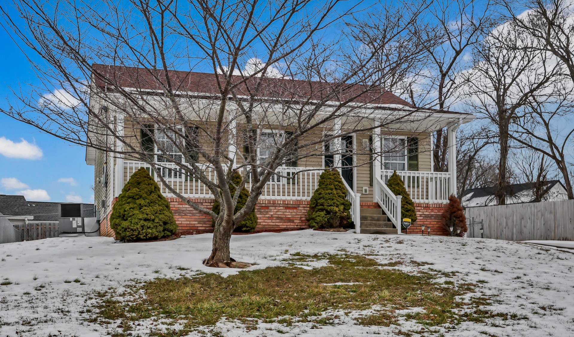 925 Granny White Road Clarksville, TN 37040 - Photo 2 of 25