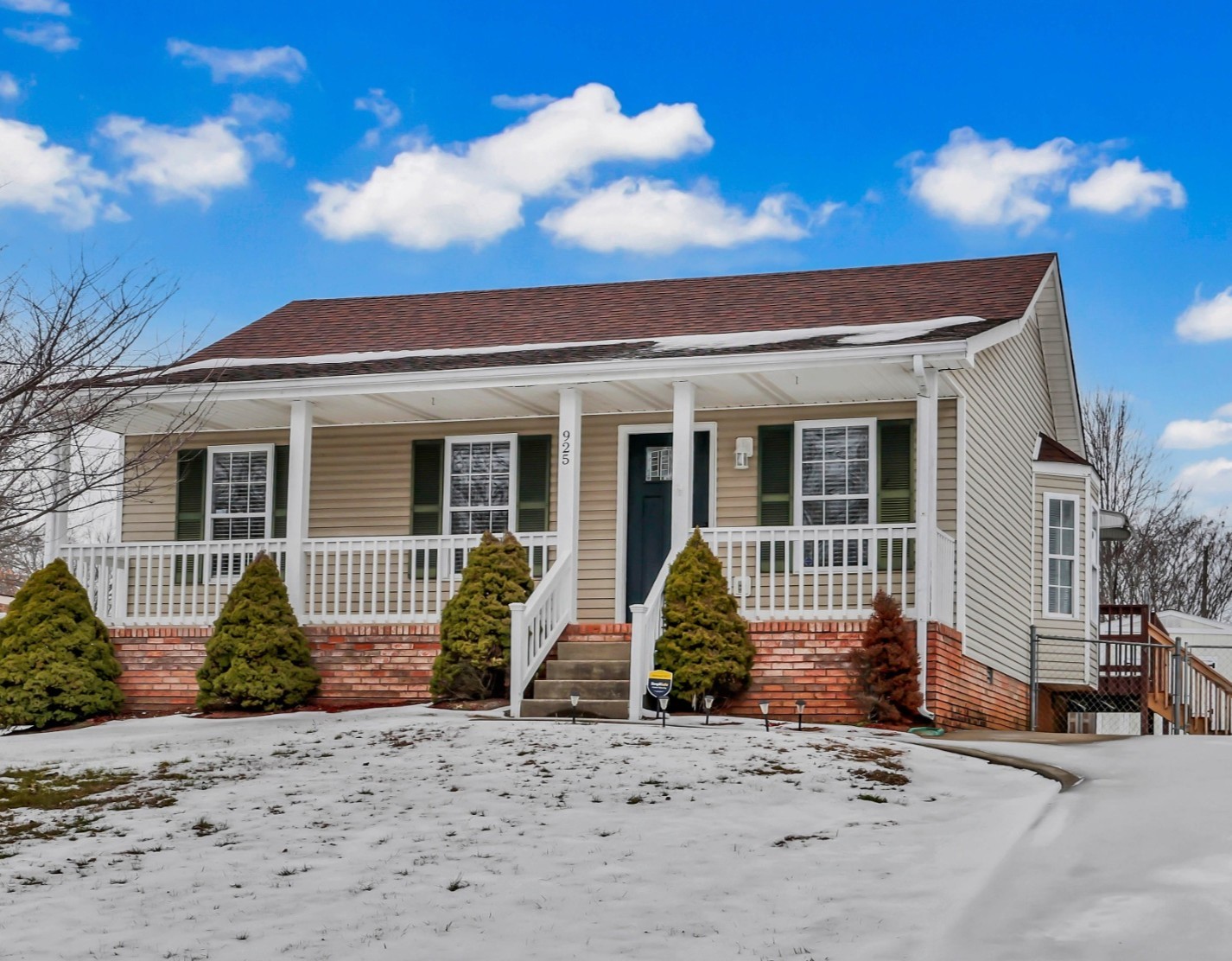 925 Granny White Road Clarksville, TN 37040 - Photo 3 of 25