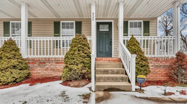 $1,450 | 925 Granny White Road, Clarksville, TN 37040