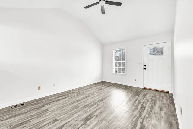 $1,450 | 925 Granny White Road, Clarksville, TN 37040