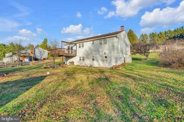 a view of a outdoor space