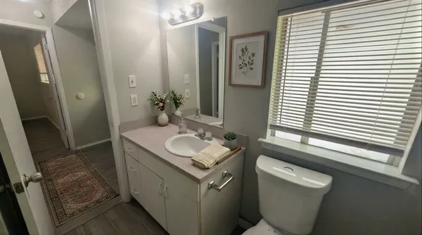 $1,695 | 1711 Burton Drive, Unit B, Austin, TX 78741