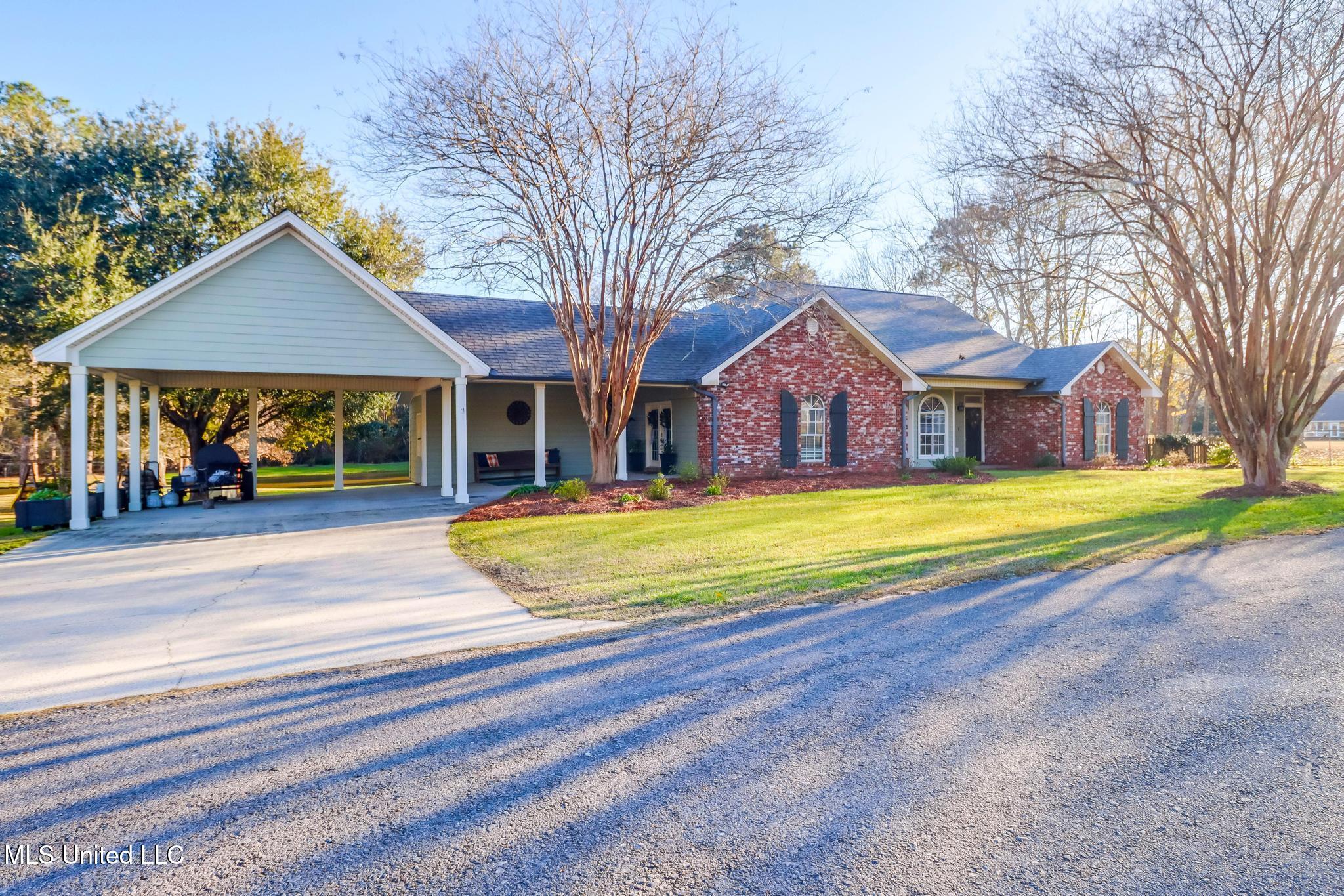 18215 Boss Conner Road Gulfport, MS 39503 - Photo 3 of 42 IMG_0553-Edit