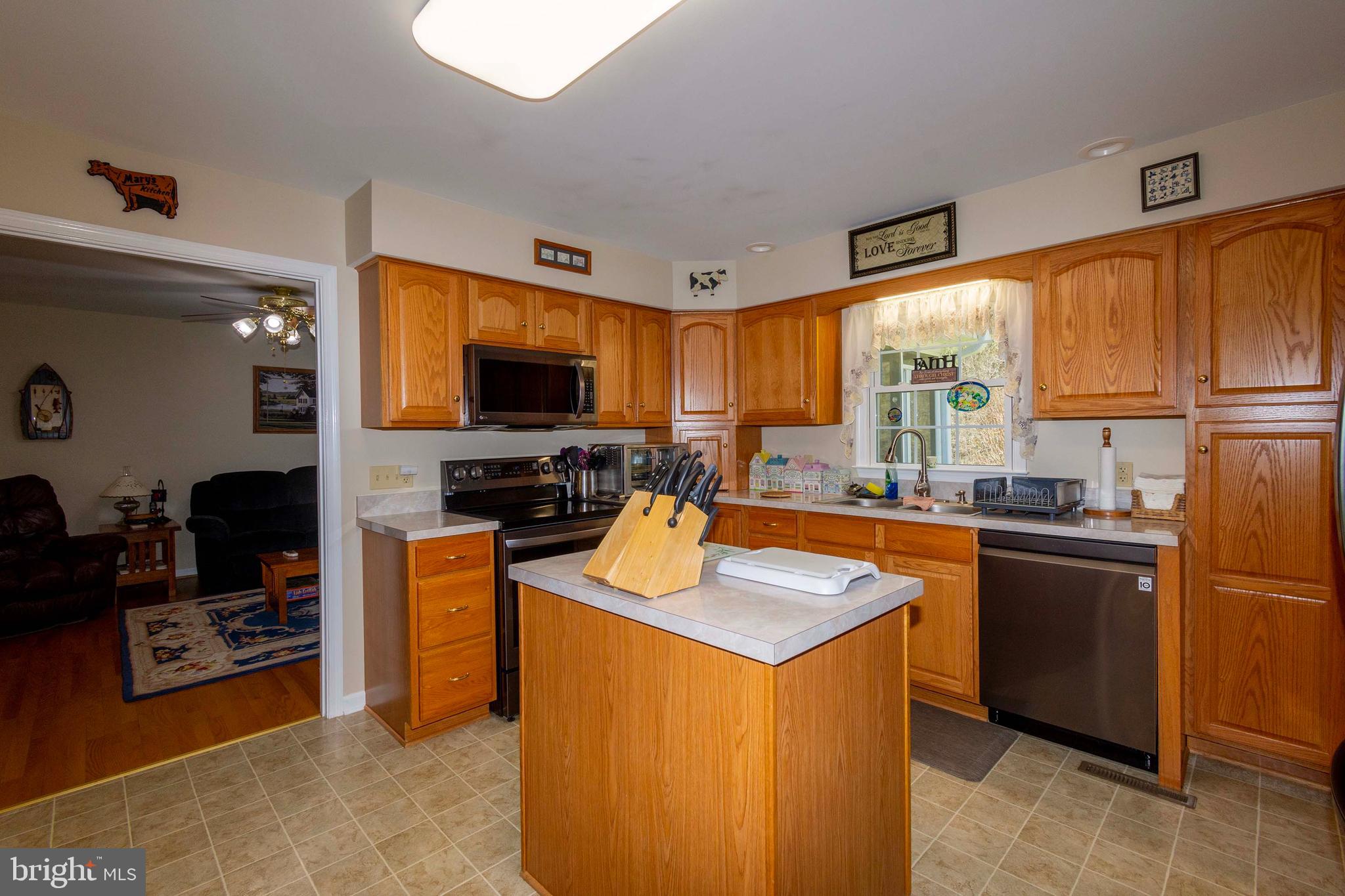 16450 Mountain Track Road Orange, VA 22960 - Photo 28 of 52 Island