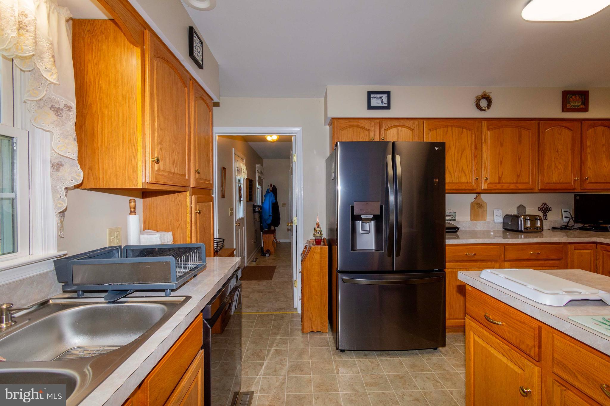 16450 Mountain Track Road Orange, VA 22960 - Photo 31 of 52 Brand New Refrigerator