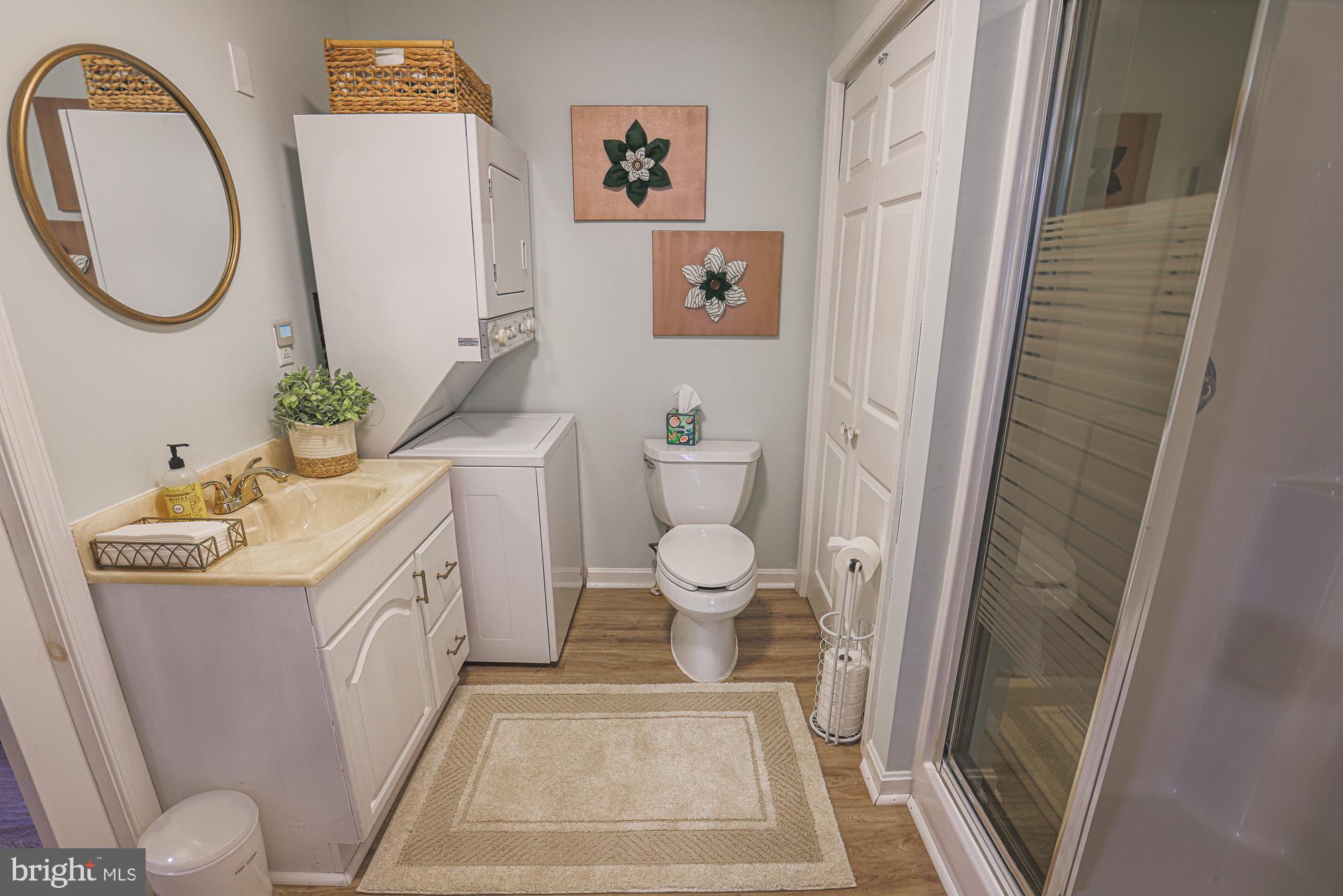 8425 Bussenius Road Pasadena, MD 21122 - Photo 11 of 33 Bath includes stackable wash/dry