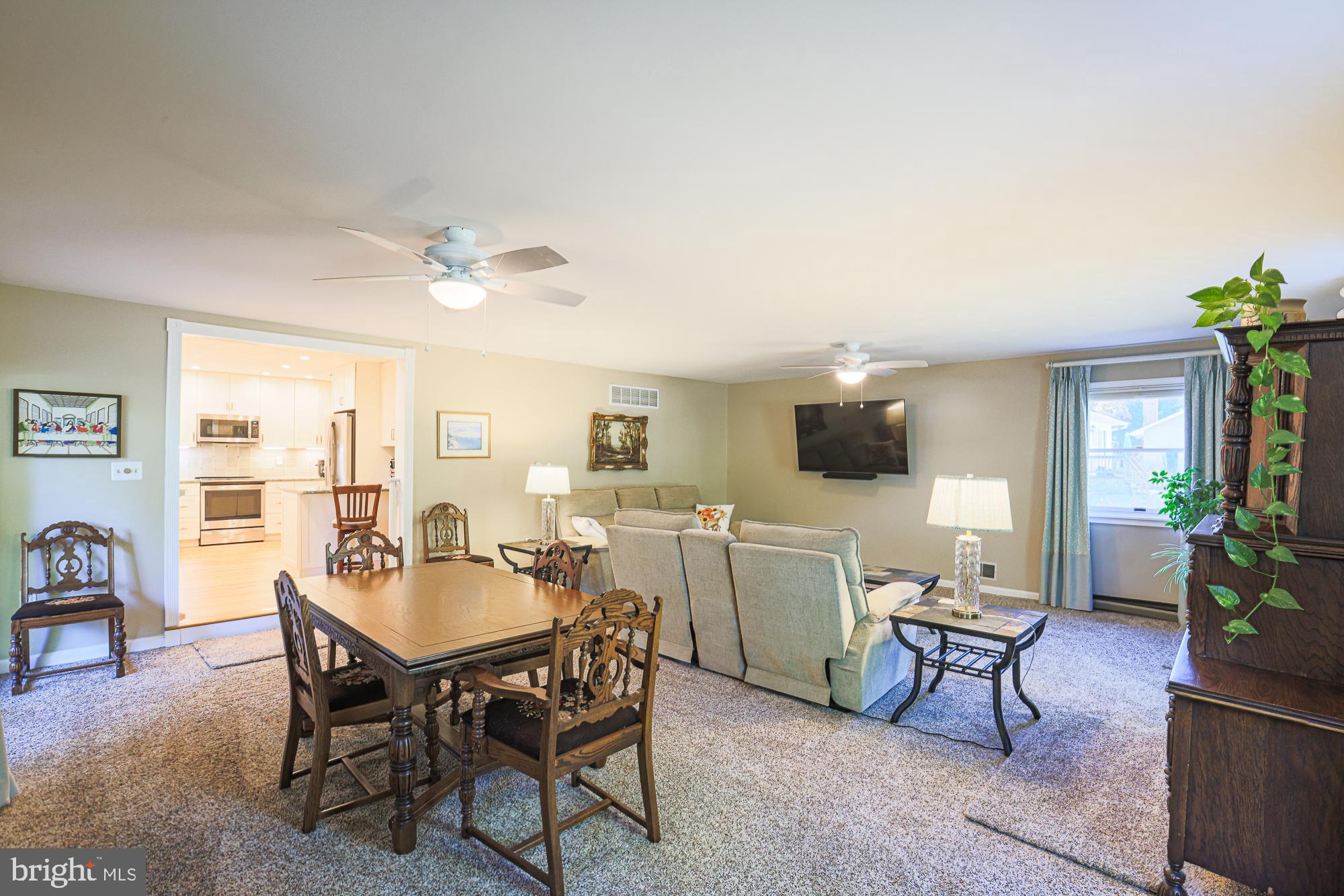 8425 Bussenius Road Pasadena, MD 21122 - Photo 12 of 33 Open Family room