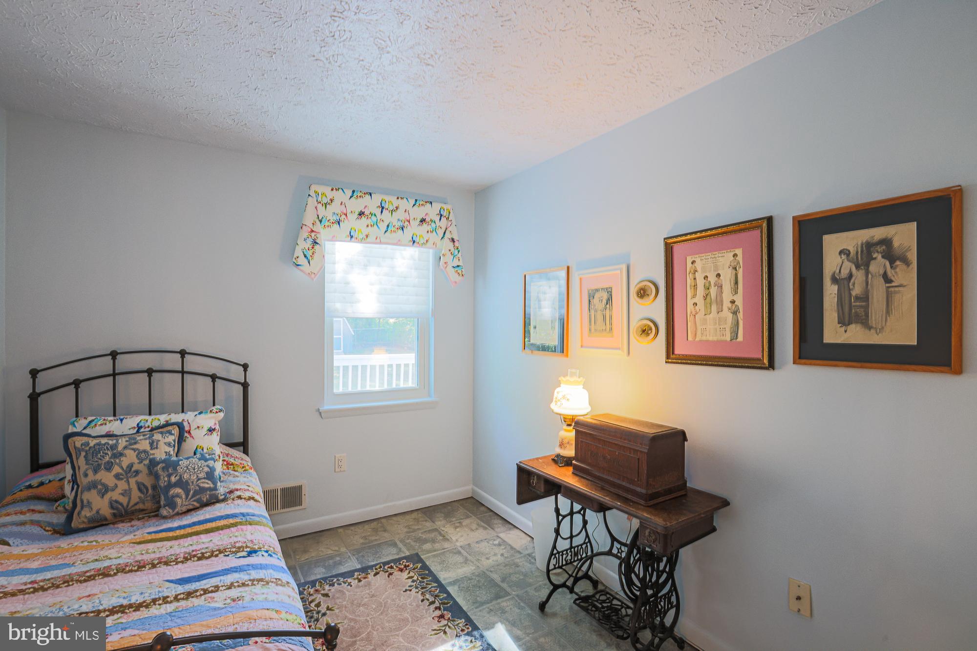 8425 Bussenius Road Pasadena, MD 21122 - Photo 23 of 33 Bedroom 2