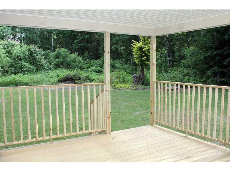 42 Ferncroft Road Buxton, ME 04093 - Photo 33 of 34 Covered Porch.
