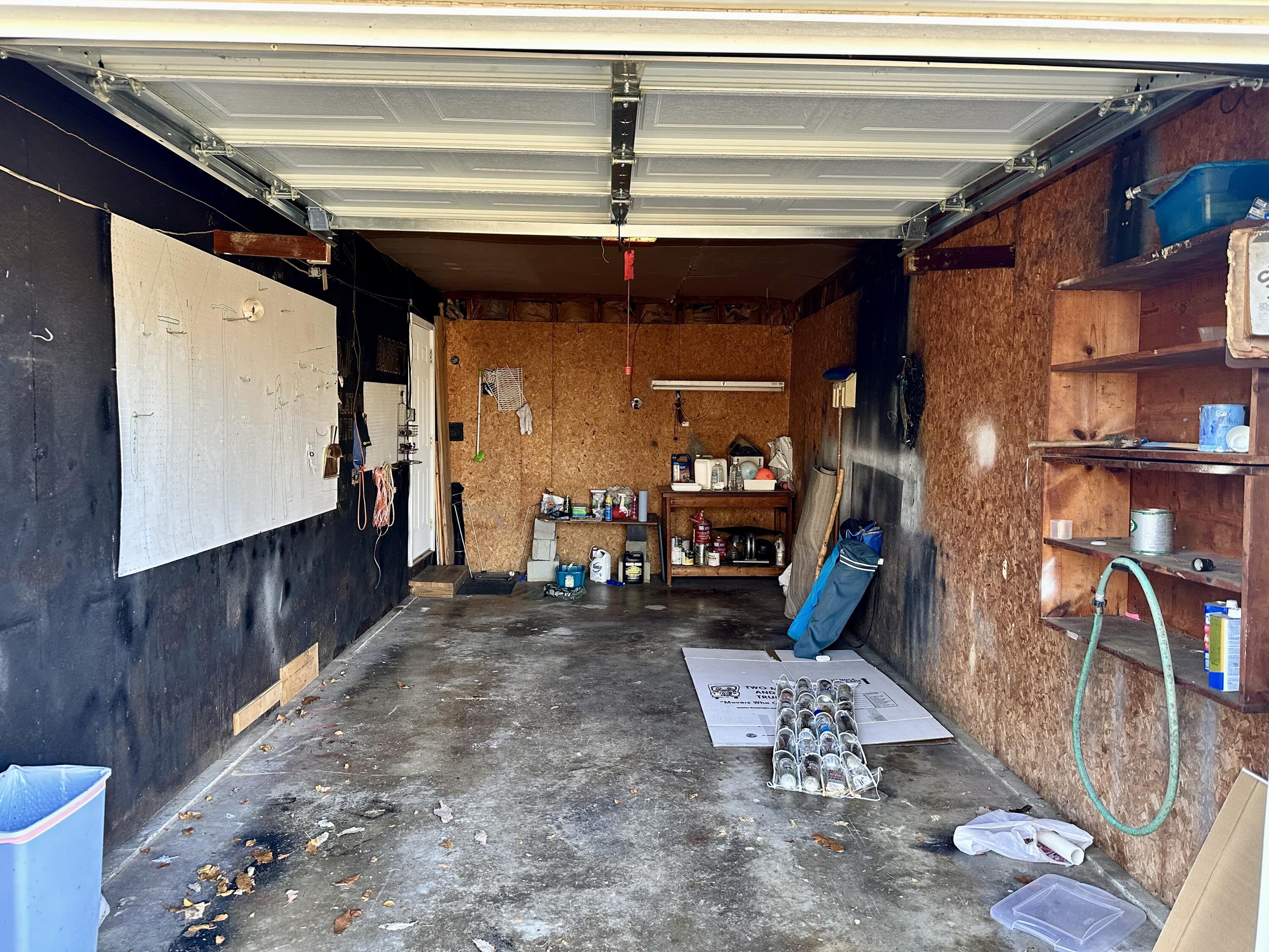 685 Puckett Road Irvine, KY 40336 - Photo 25 of 35 Garage!