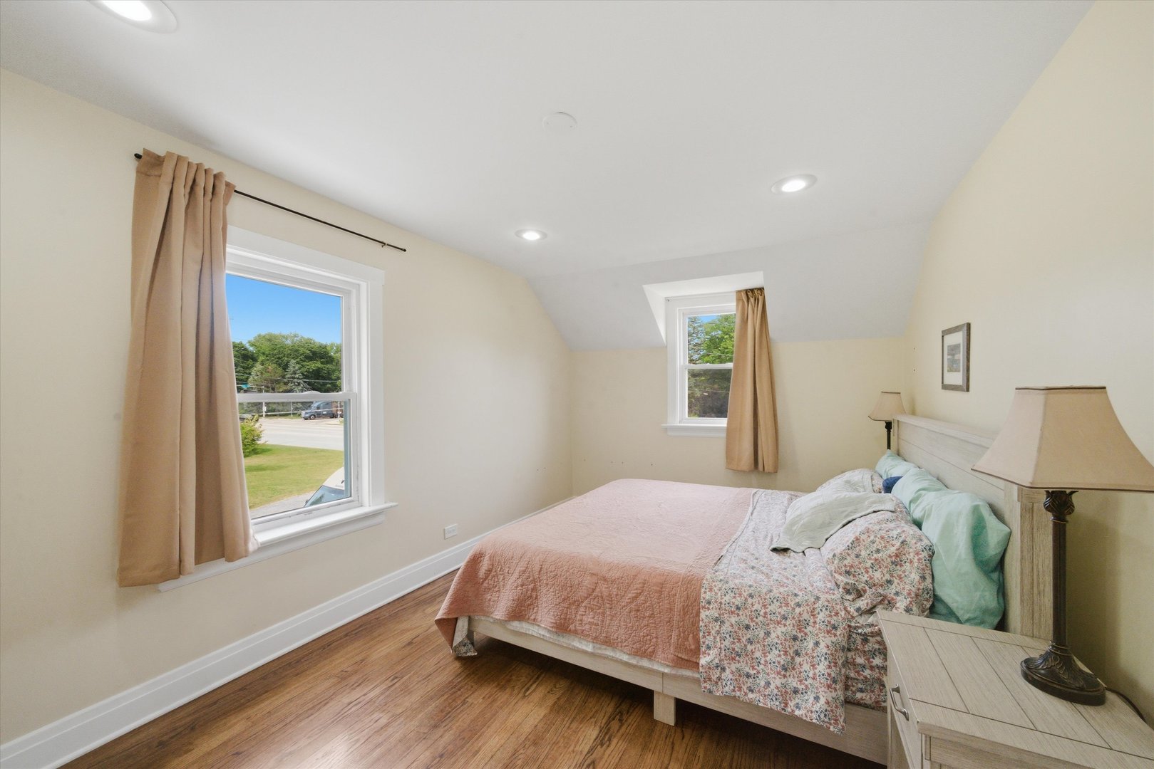 306 North Elmhurst Road Prospect Heights, IL 60070 - Photo 14 of 44