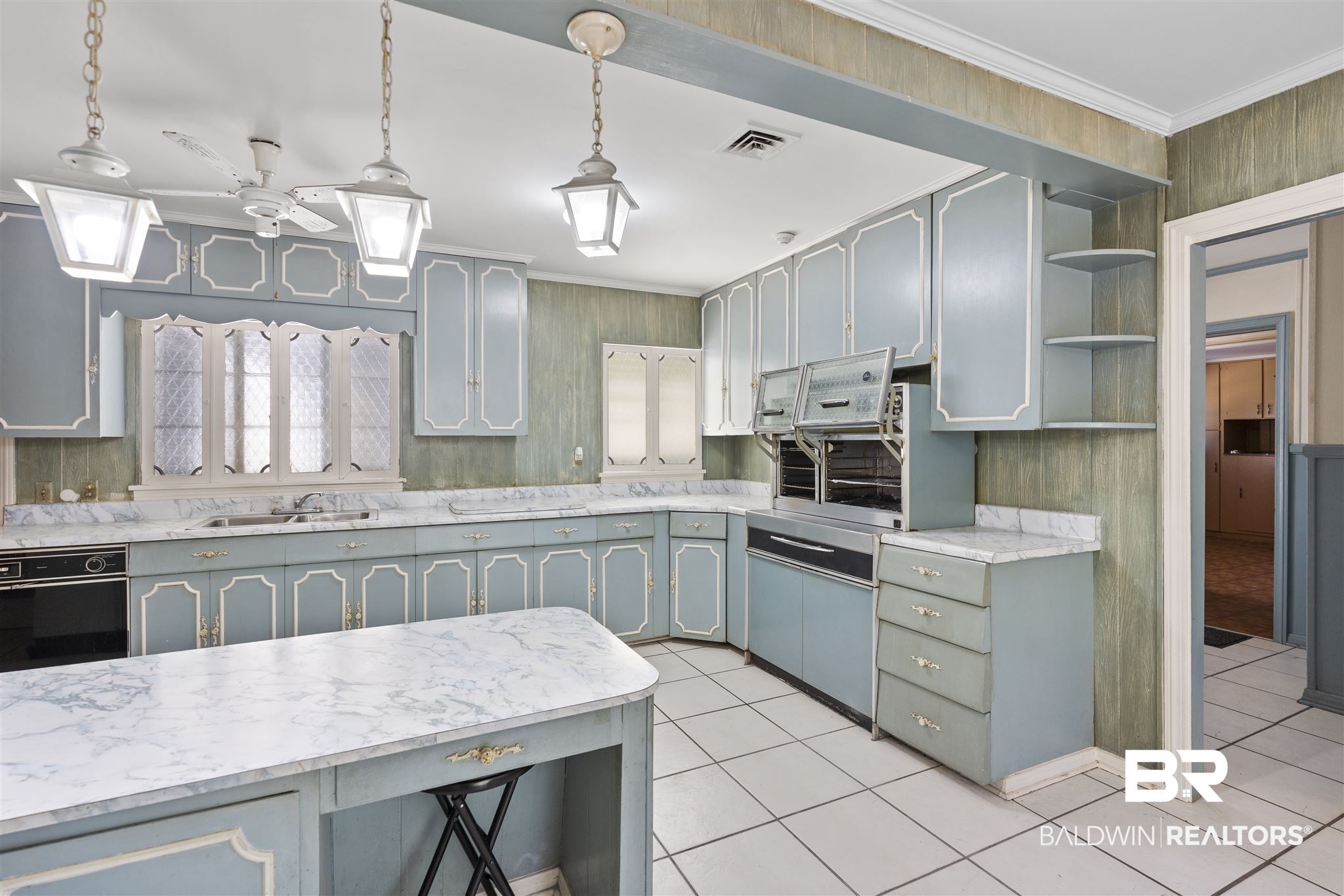 3855 Mountain Drive Mobile, AL 36693 - Photo 23 of 35 Vintage Oven