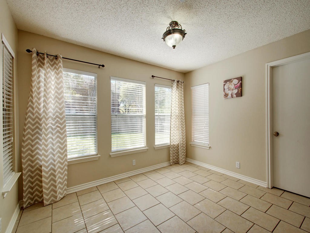 1101 Stillwell Ridge Cedar Park, TX 78613 - Photo 11 of 39 Large breakfast area