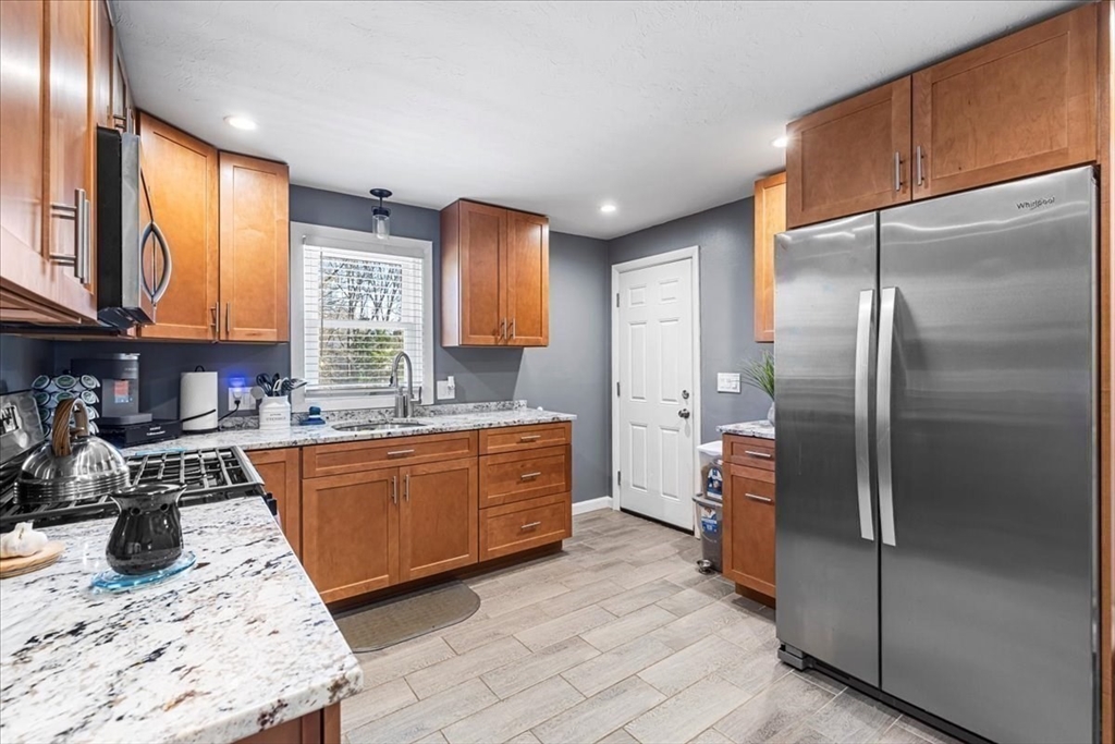 108 Reed Street Randolph, MA 02368 - Photo 11 of 40