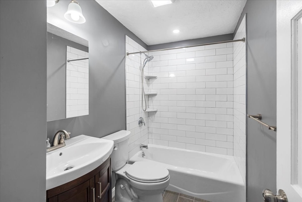 108 Reed Street Randolph, MA 02368 - Photo 10 of 40