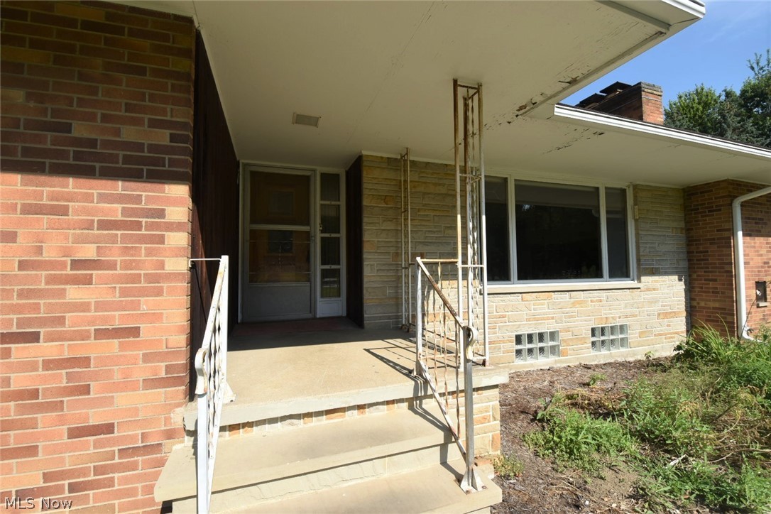 3685 Stoney Ridge Road Avon, OH 44011 - Photo 2 of 25