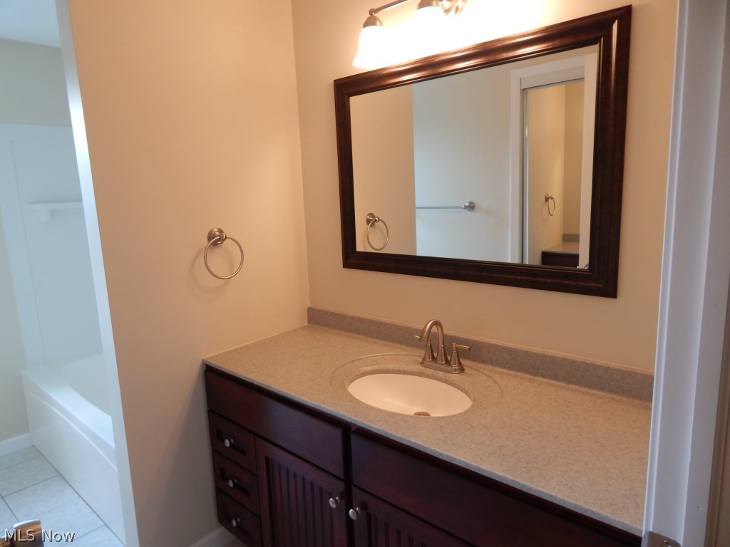 7772 Micawber Road Northeast Warren, OH 44484 - Photo 15 of 21 Gallery Image 15