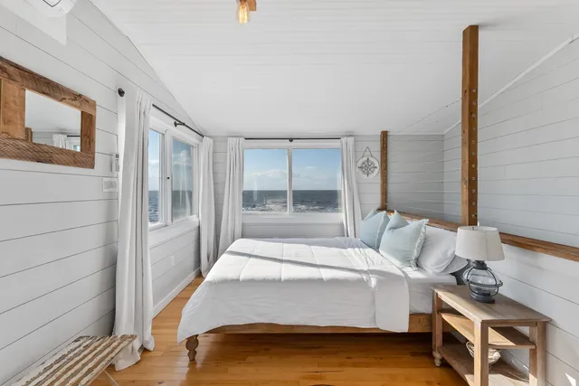 $975,000 | 5 East Delaware Parkway, Unit B, Villas, NJ 08251