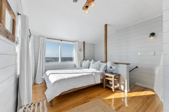 $975,000 | 5 East Delaware Parkway, Unit B, Villas, NJ 08251