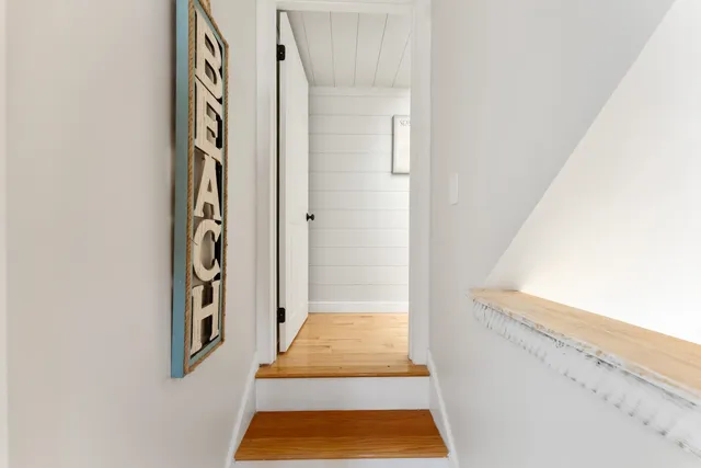 $975,000 | 5 East Delaware Parkway, Unit B, Villas, NJ 08251