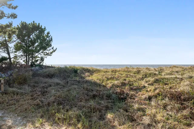 $975,000 | 5 East Delaware Parkway, Unit B, Villas, NJ 08251