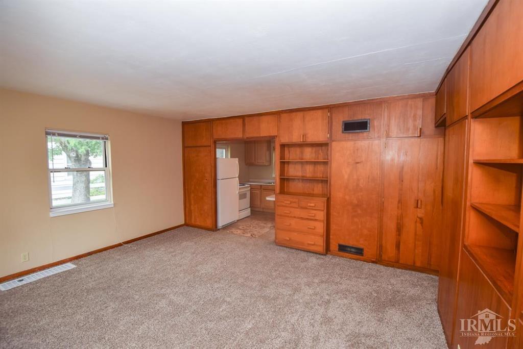 820 South Umbarger Road Muncie, IN 47304 - Photo 7 of 24 Gallery Image 7