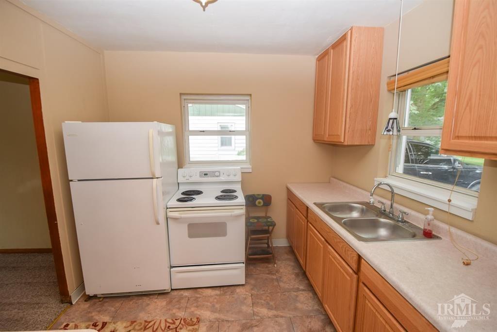 820 South Umbarger Road Muncie, IN 47304 - Photo 9 of 24 Gallery Image 9