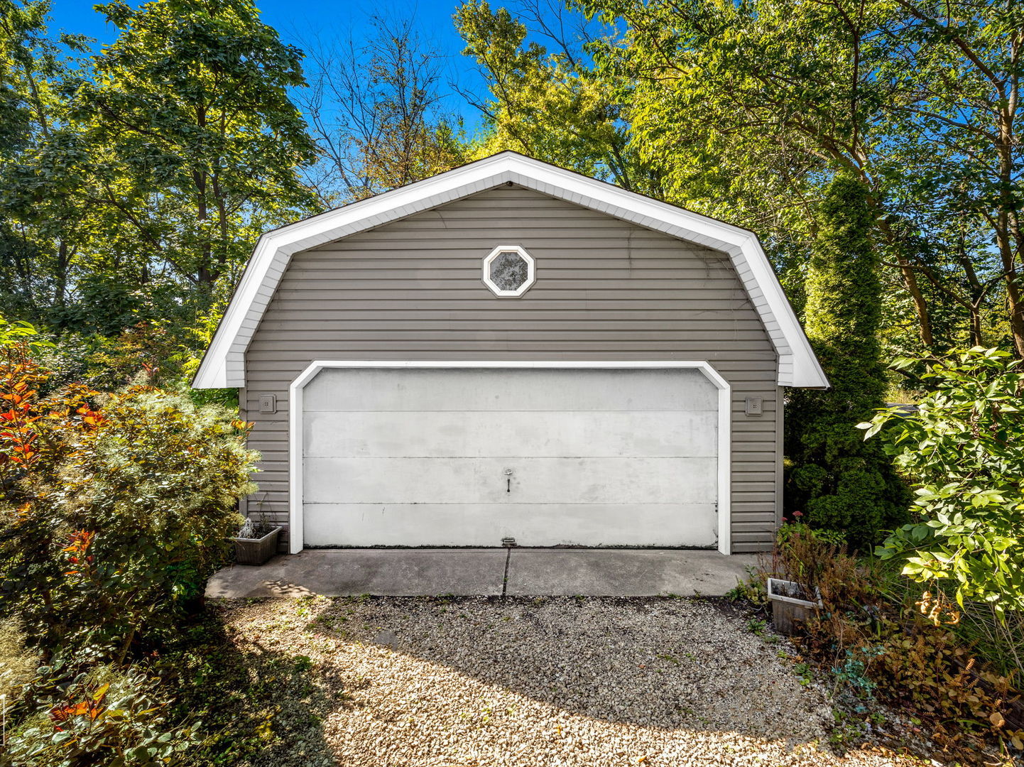 11S412 Lemont Road Lemont, IL 60439 - Photo 13 of 22 Gallery Image 13