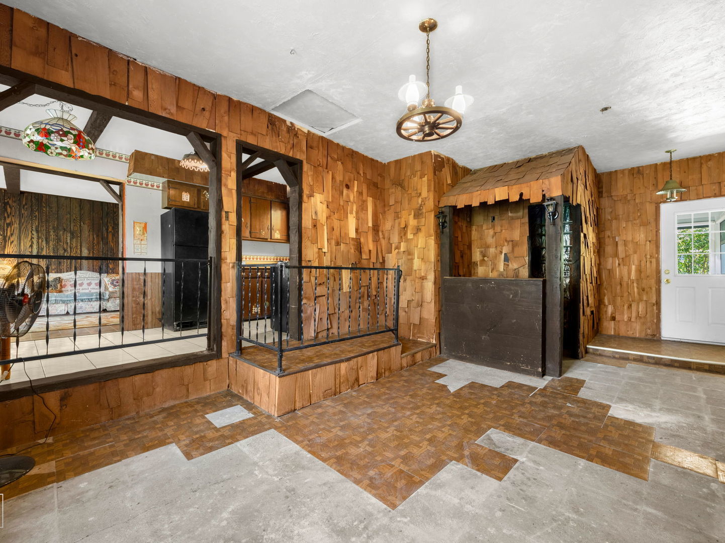 11S412 Lemont Road Lemont, IL 60439 - Photo 8 of 22 Gallery Image 8