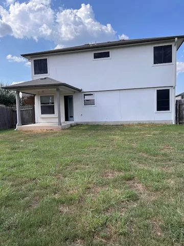 $1,900 | 922 Gentry Drive, Leander, TX 78641