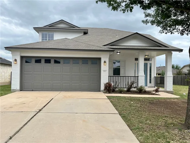 $1,900 | 922 Gentry Drive, Leander, TX 78641
