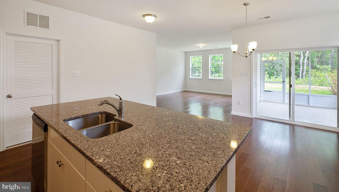 9 Walton Way Delanco, NJ 08075 - Photo 11 of 24