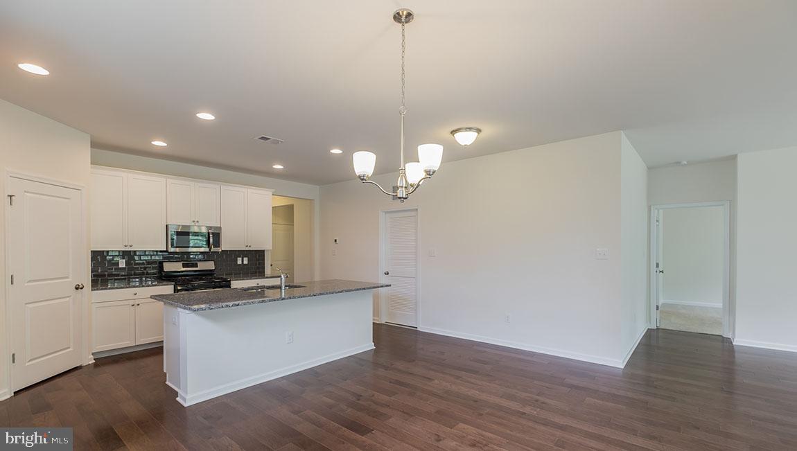 9 Walton Way Delanco, NJ 08075 - Photo 15 of 24