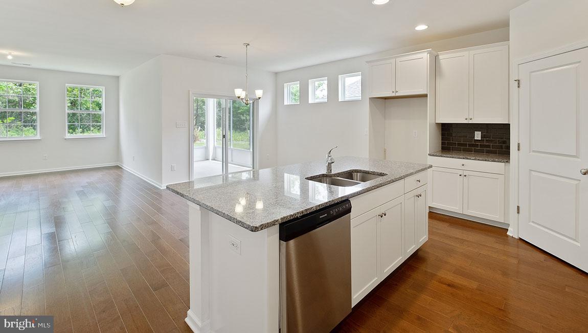 9 Walton Way Delanco, NJ 08075 - Photo 10 of 24