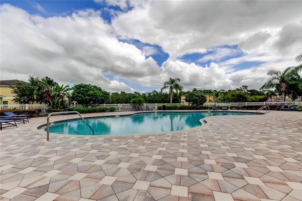 8504 Gablebend Way Tampa, FL 33647 - Photo 32 of 34 a view of a lake