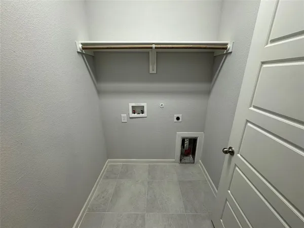 $2,800 | 4945 Carmel Valley Drive, Fort Worth, TX 76244