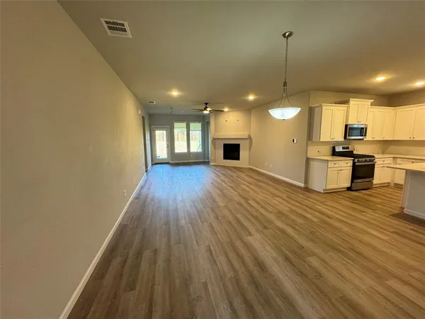 $2,800 | 4945 Carmel Valley Drive, Fort Worth, TX 76244